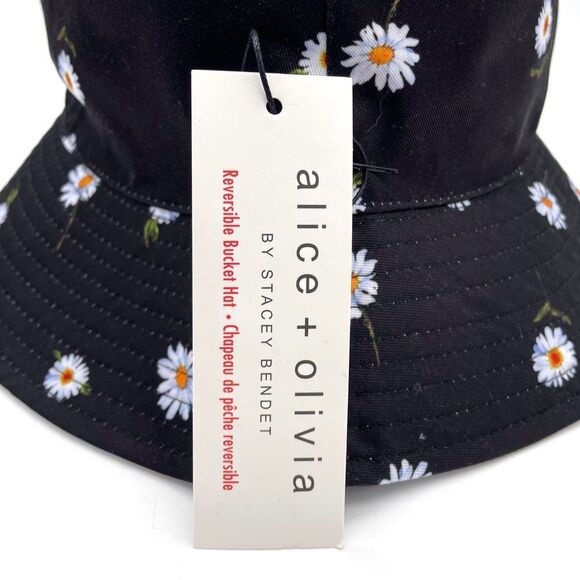 NWT Alice + Olivia x FabFitFun Reversible Bucket Hat Black & White Daisy Print main image 9